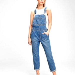 Gap Women's relaxed fit overalls, medium